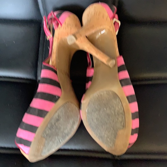 Guess Navy/Pink striped Open toe pump Size 8 - Picture 3 of 6